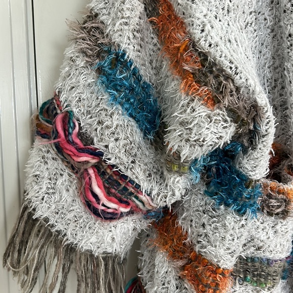 World Market women’s Cardigan one size fits all gray and multicolored - Picture 3 of 9